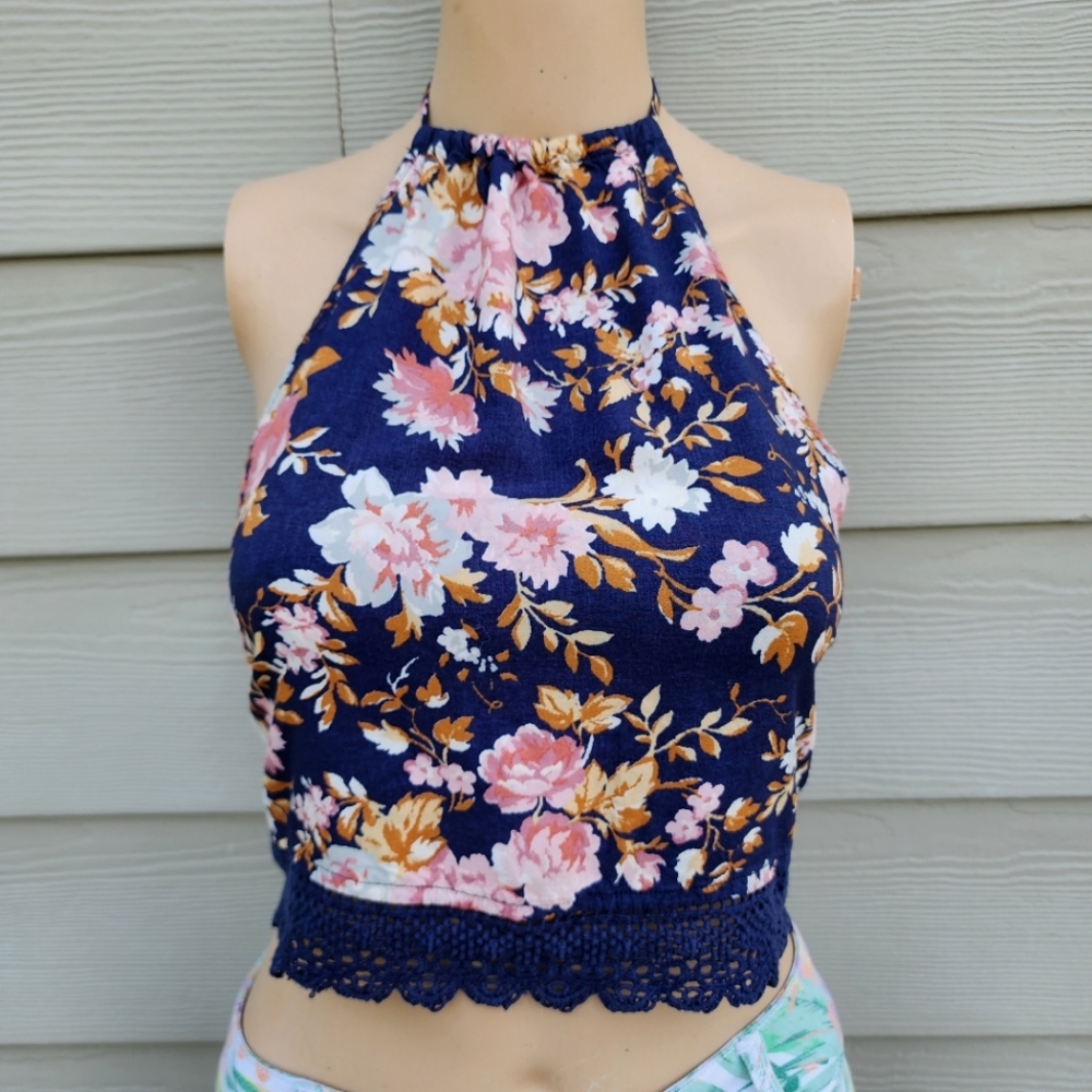 AMERICAN EAGLE | Floral Halter Crop Top with Tie Back